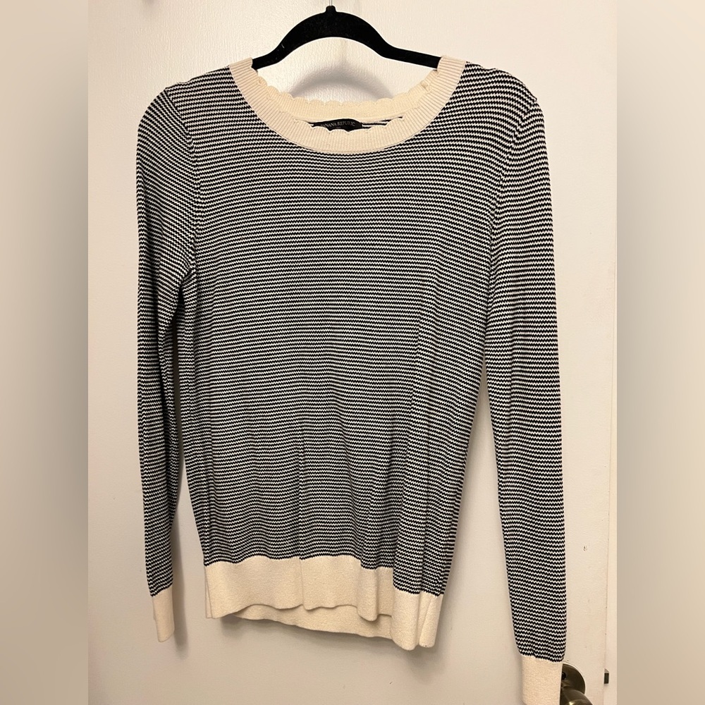 Banana Republic Sweater S